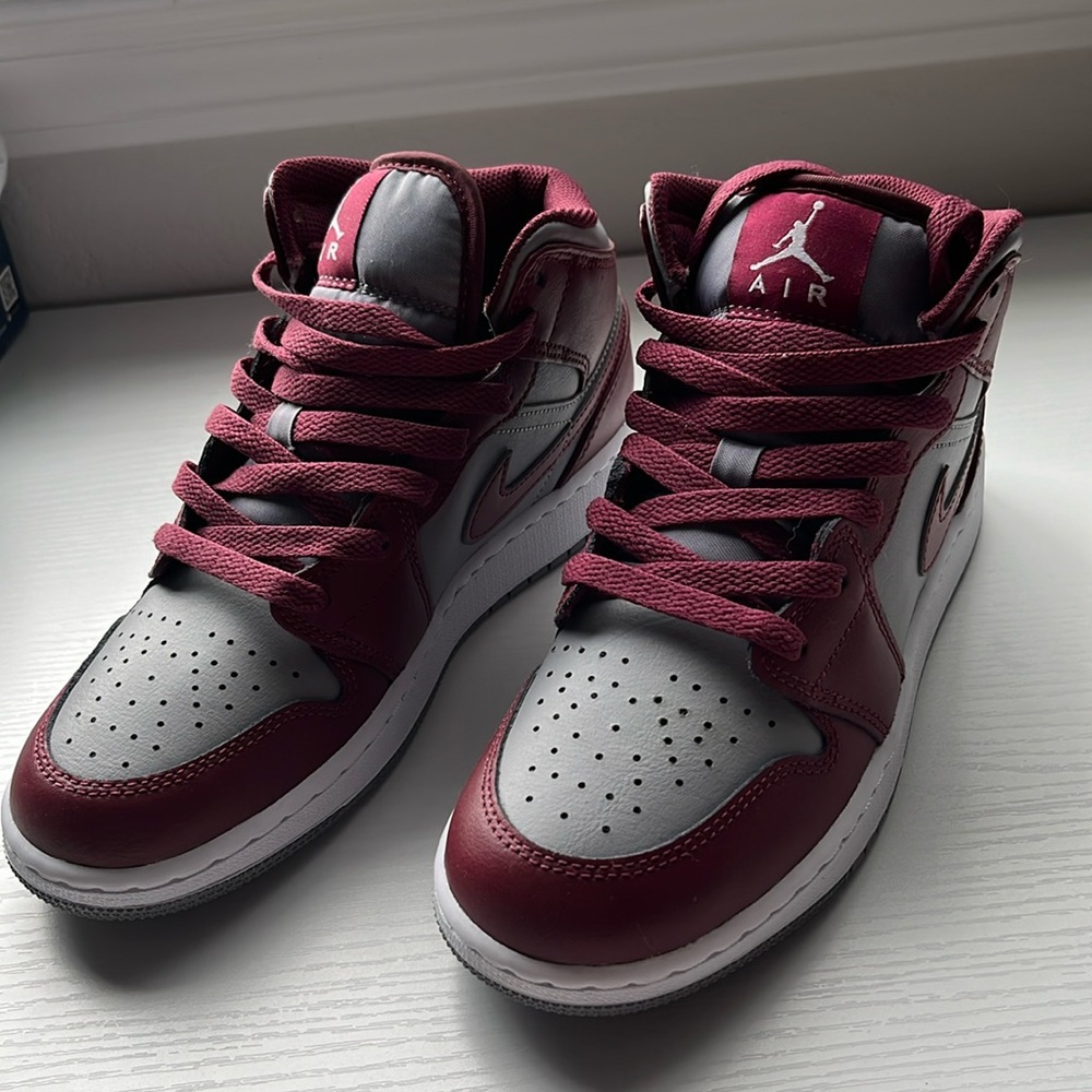 Unisex Burgundy and Gray Nike